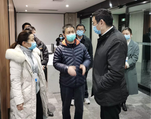 成都高新区党工委副书记、管委会主任余辉一行落实迈克安全复工的前期准备工作_meitu_14.jpg