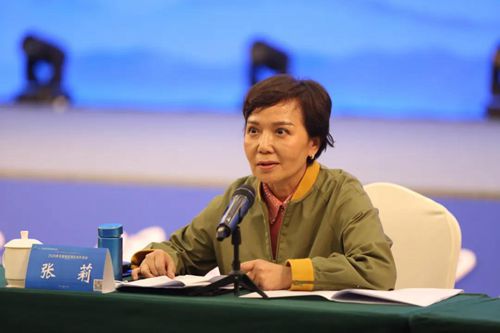 1616522487233361.jpg 重庆市工商联党组副书记、副主席张莉主持会议_副本.jpg