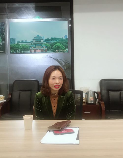 四川省重庆商会会员、渝商女子读书会发起人之一程庆宏发言_副本.jpg