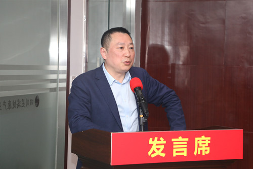 8商会副会长明德资本（四川）生态圈董事长黄幻交流学习心得.jpg