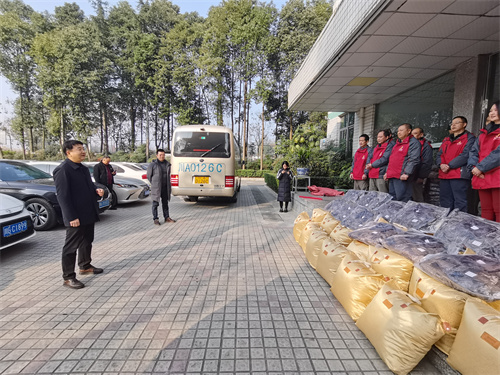慰问现场2.jpg