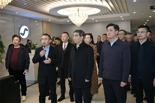 2考察成都亿华通动力科技有限公司_proc.jpg